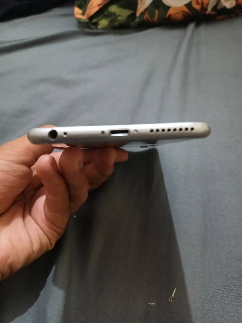 iPhone 6 Plus read ad 8