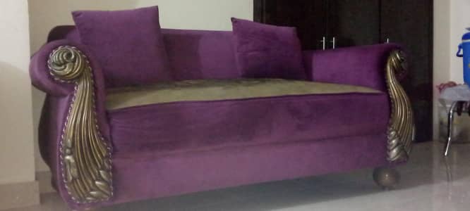 2 SEATER SOFA GOOD CONDITION