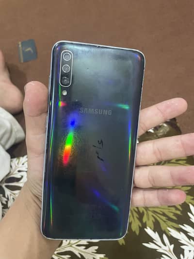 Samsung Mobile A70