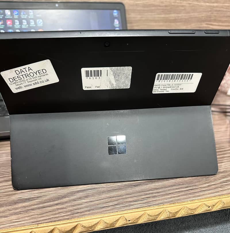 Microsoft Surface Go (10th Generation) 1