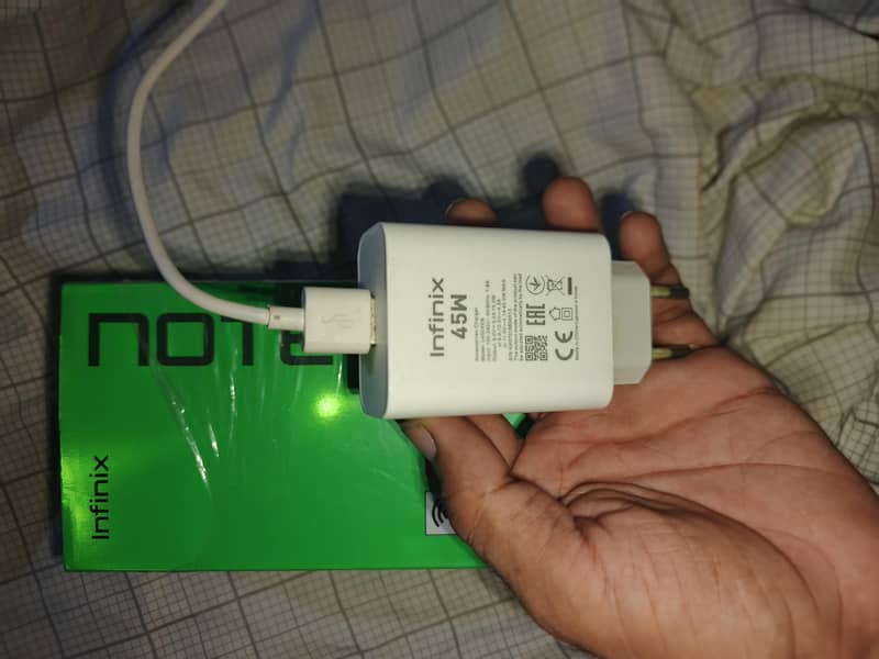 Infinix Note 40 3
