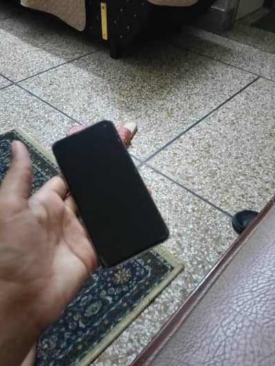 Samsung Mobile S10e
