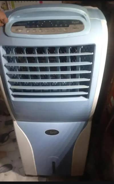 small size air cooler hai in good condition
