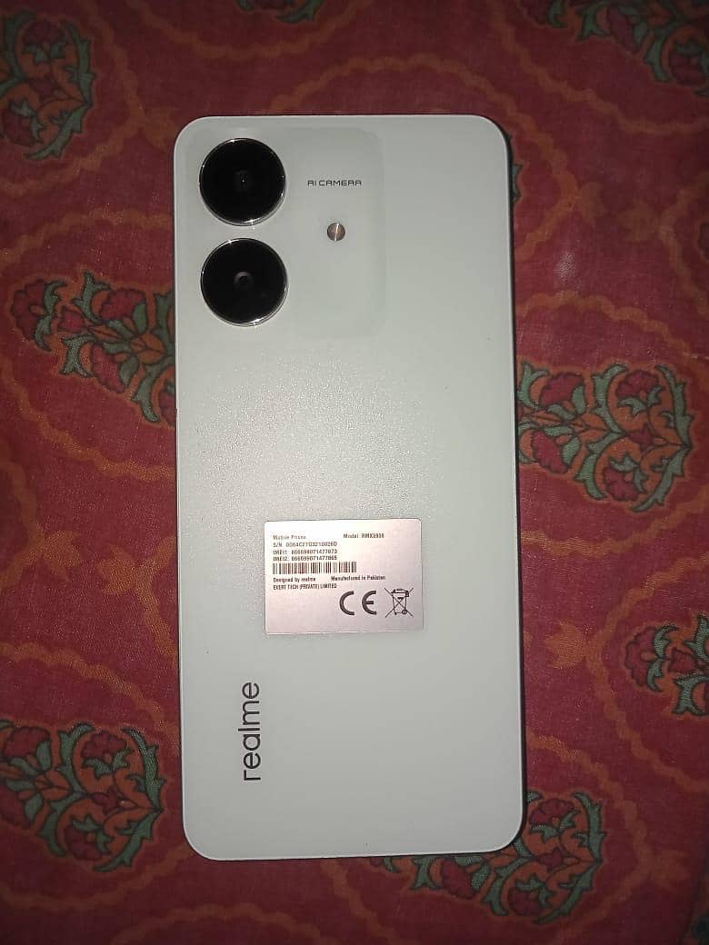 Realme Note 60 4