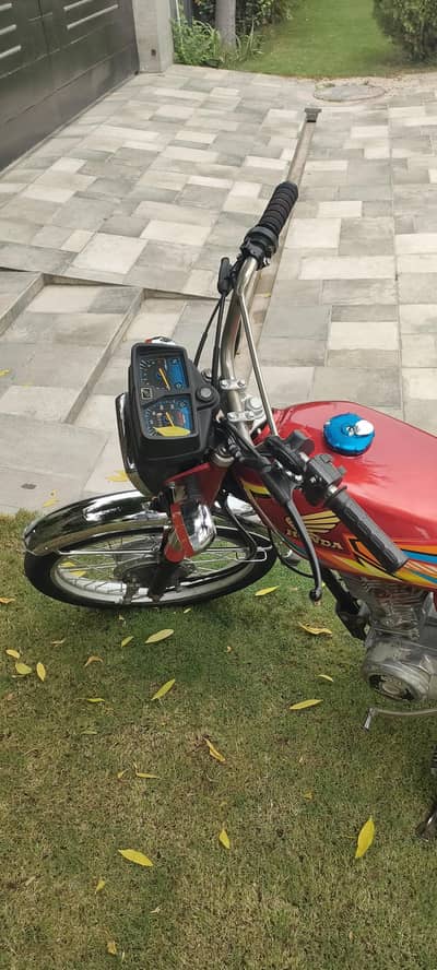 Honda 125 condition 10 by8