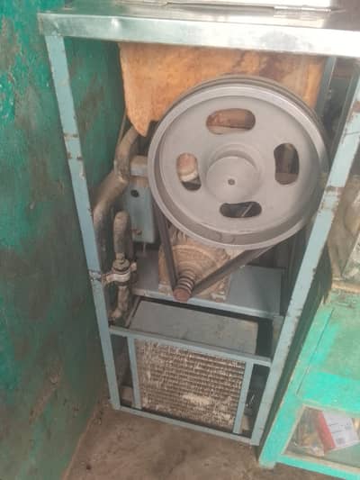 Kon wali machine used main hai aik lakh 20 hazar price hai iski