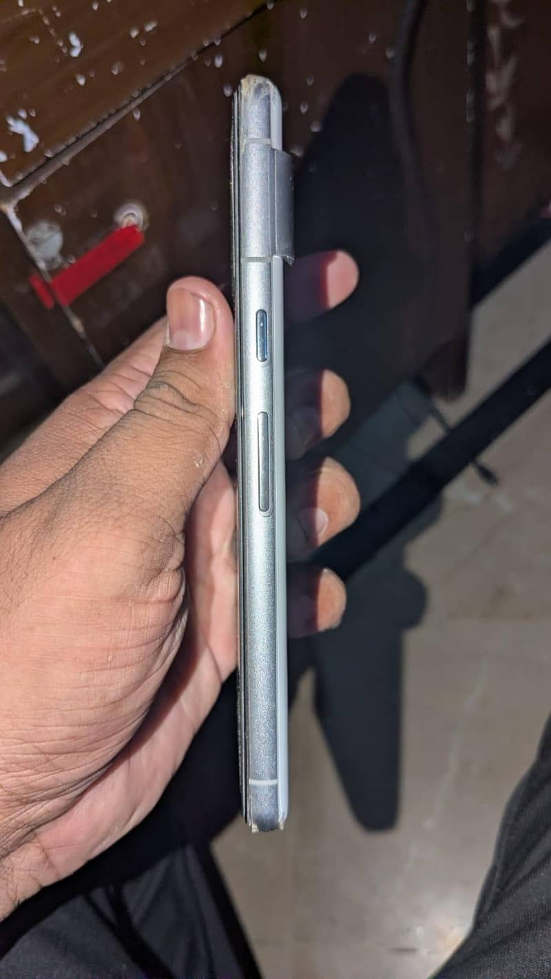 Google Pixel 7 5