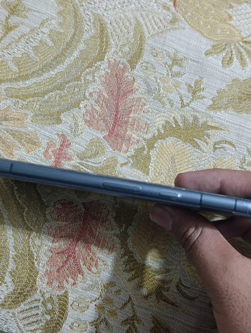 Google Pixel 7a 4
