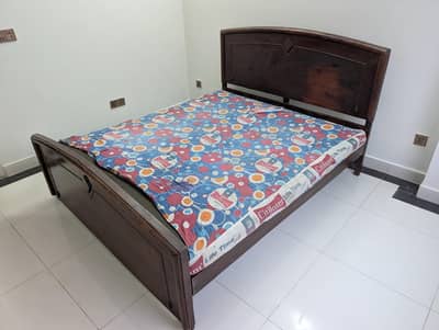 Queen Bed Wooden Good Condition
