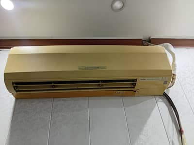 Mitsubishi (Japenese Technology) AC in Good Working Condition
