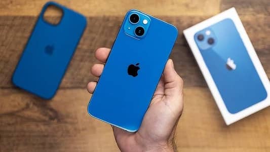 Apple iPhone 13
