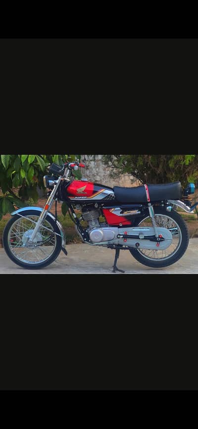 125 10/10 red