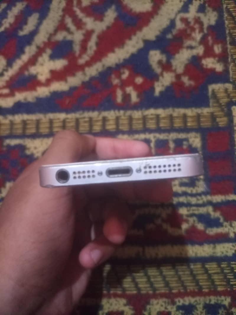 Apple iPhone SE 2