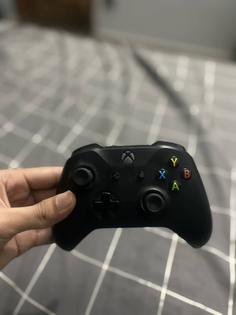 Xbox controller and cds 10