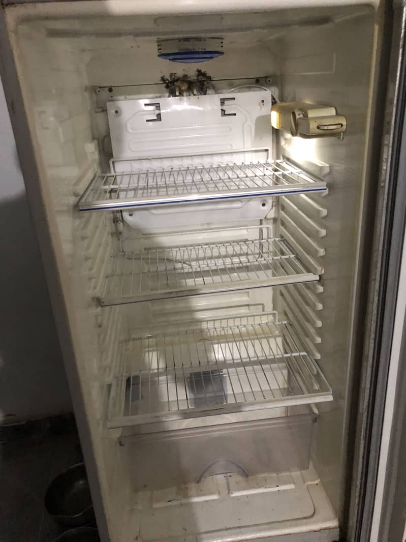 Dawlance Refrigrator 1