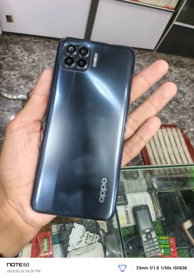 OPPO F17 Pro