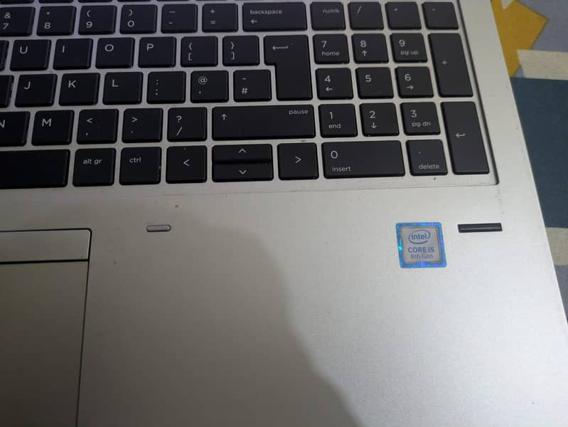 laptop 0