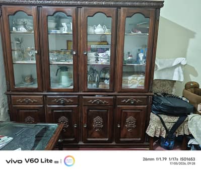 crockery showcase for selling
