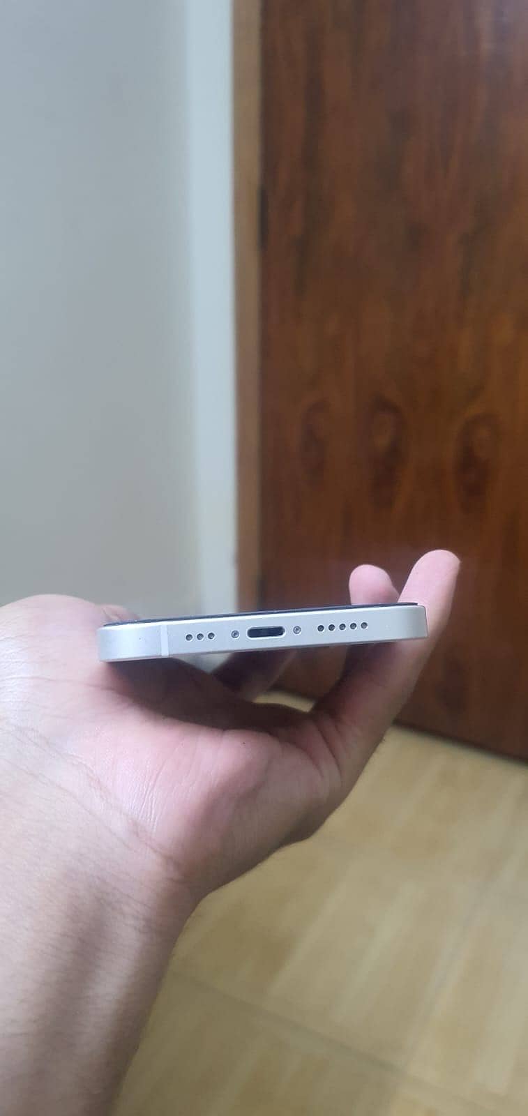 Apple iPhone 12 1