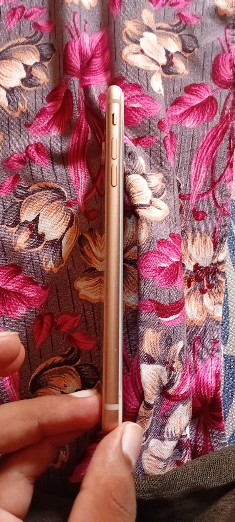 Apple iPhone 8 Plus 4