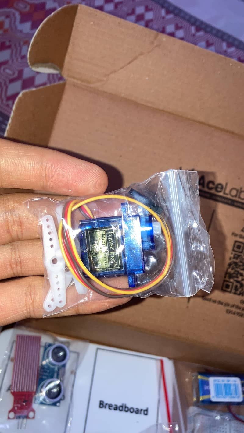 Programmable electronics kit 2