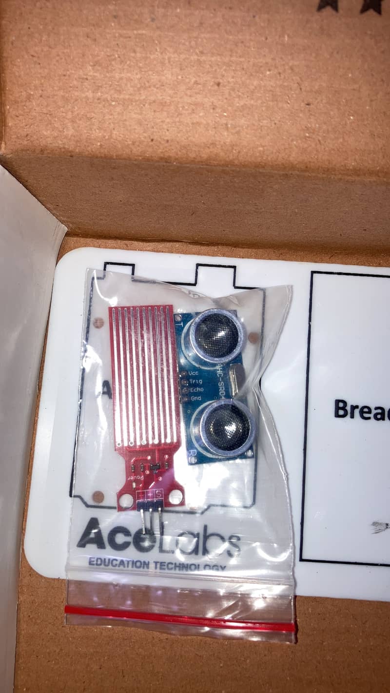 Programmable electronics kit 6