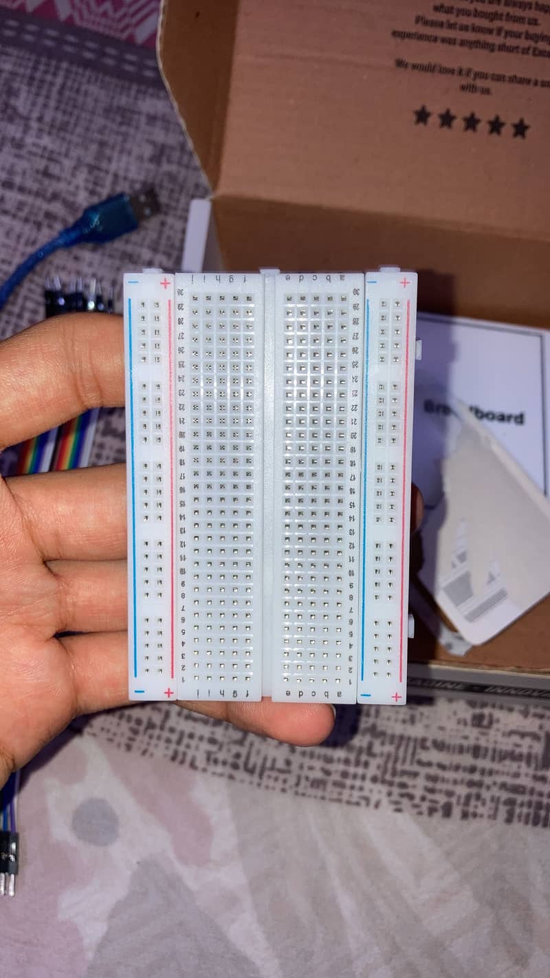Programmable electronics kit 8