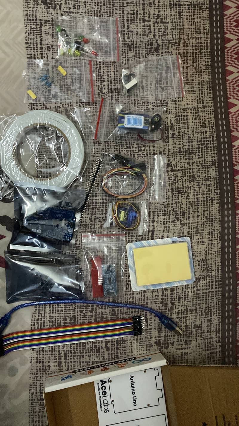 Programmable electronics kit 9