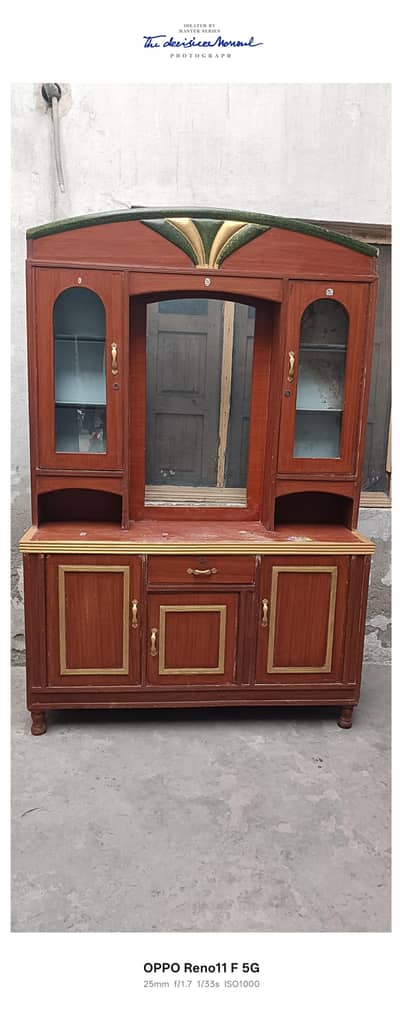 dressing table for sale in good condition