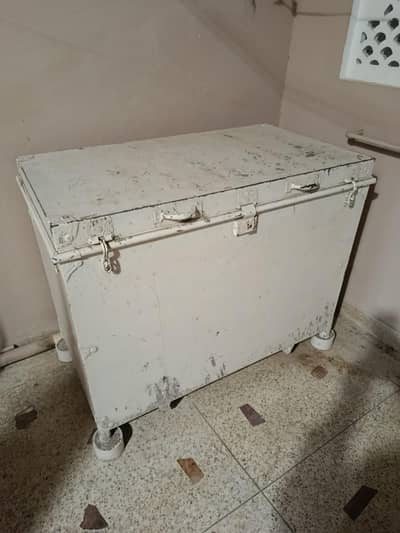 Trunk (Sandook) for Sale