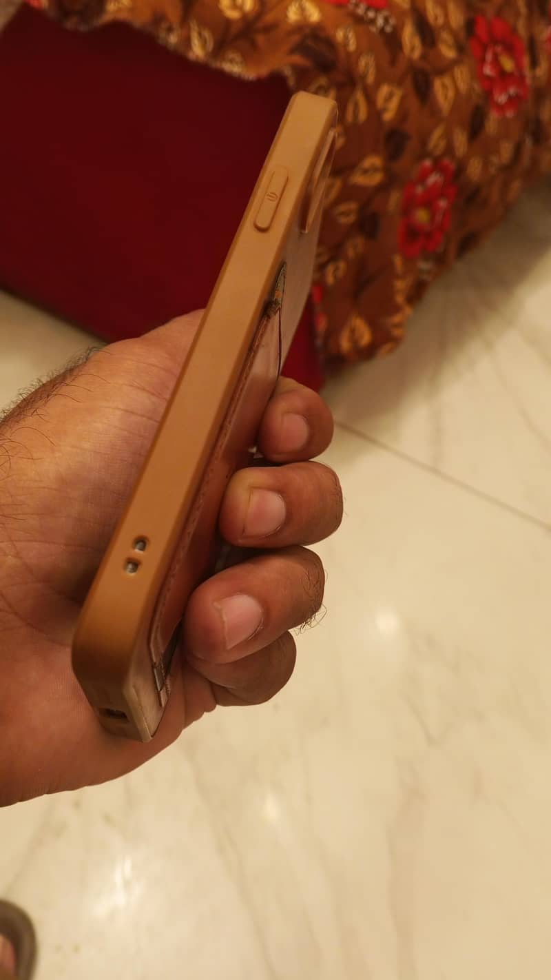 Apple iPhone X 4