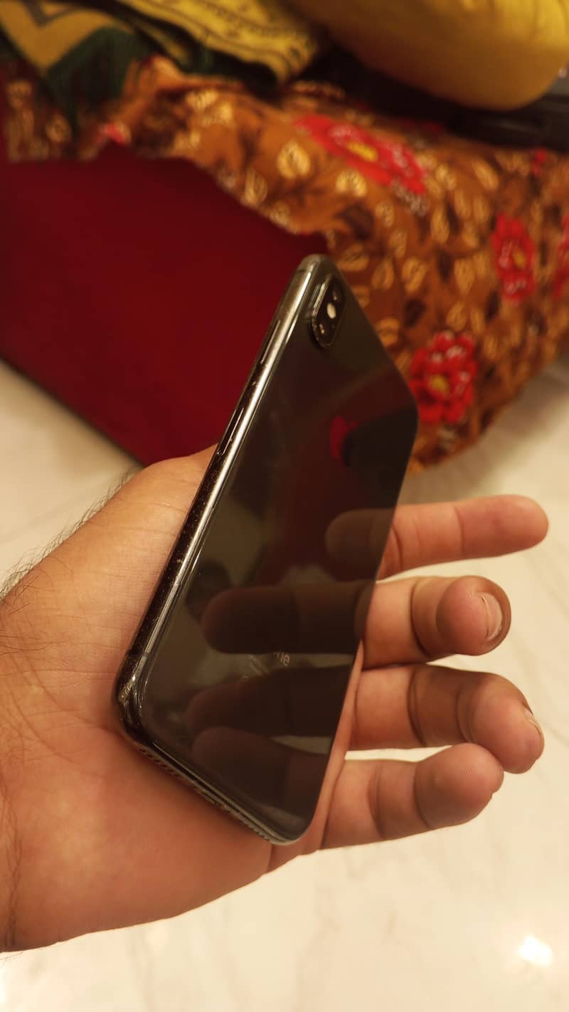 Apple iPhone X 10