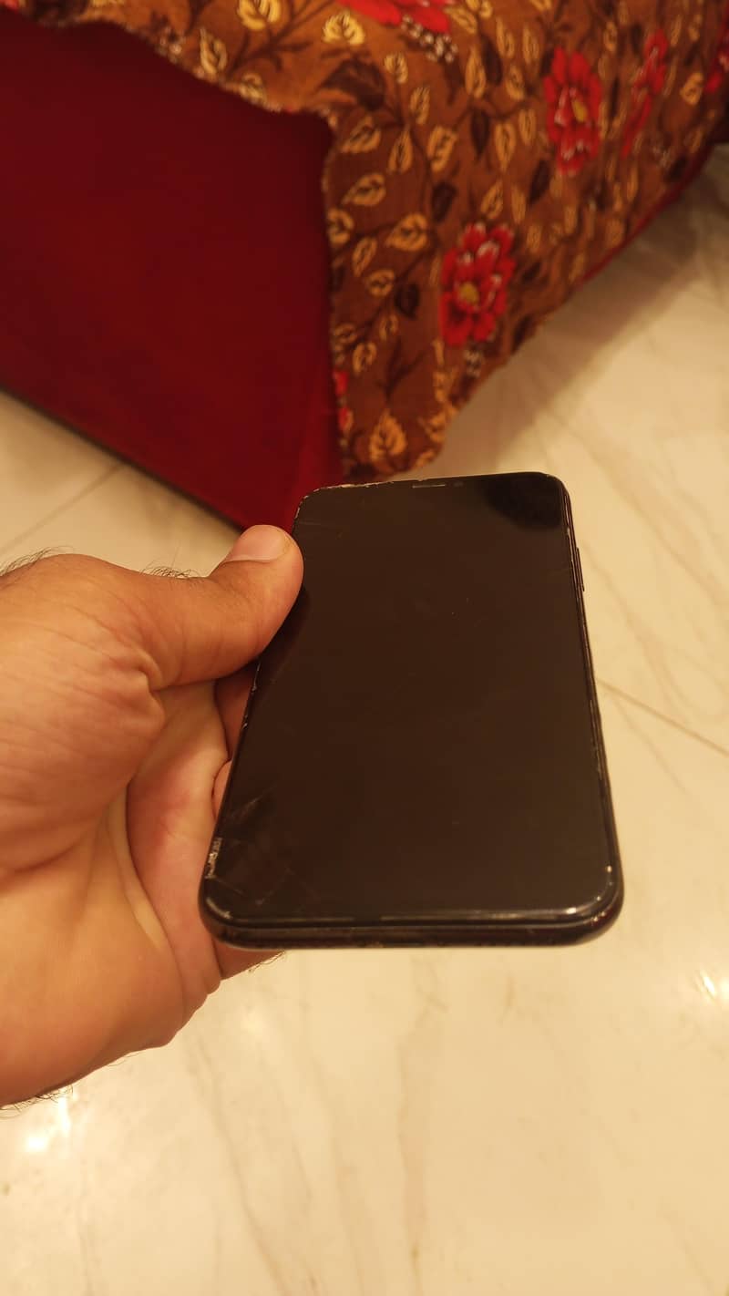Apple iPhone X 11