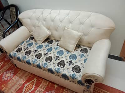 2 seater sofa almost new