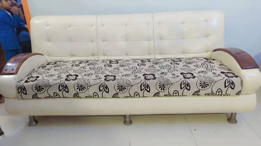 10/10 Premium Sofa Set for Sale – Like New Condition