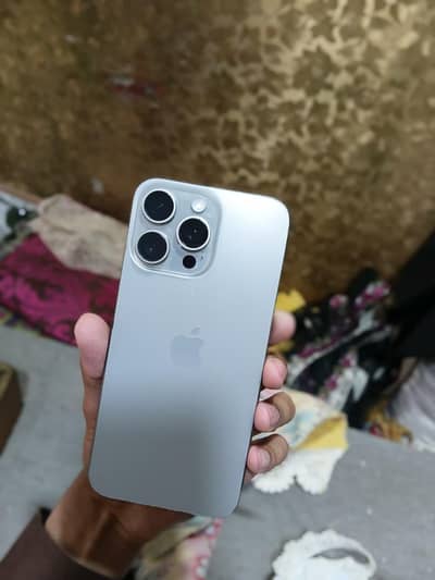 Apple iPhone 15 Pro Max jv