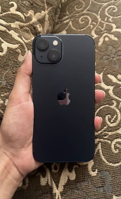 Apple iPhone 13