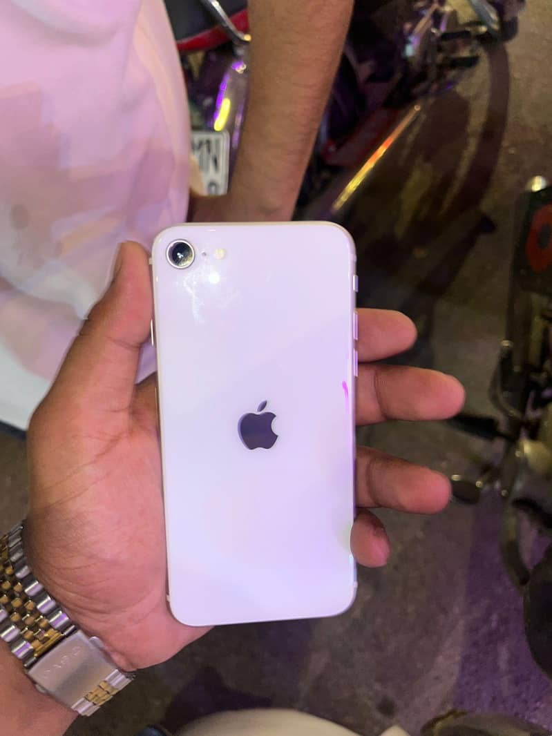 Apple iPhone SE 0