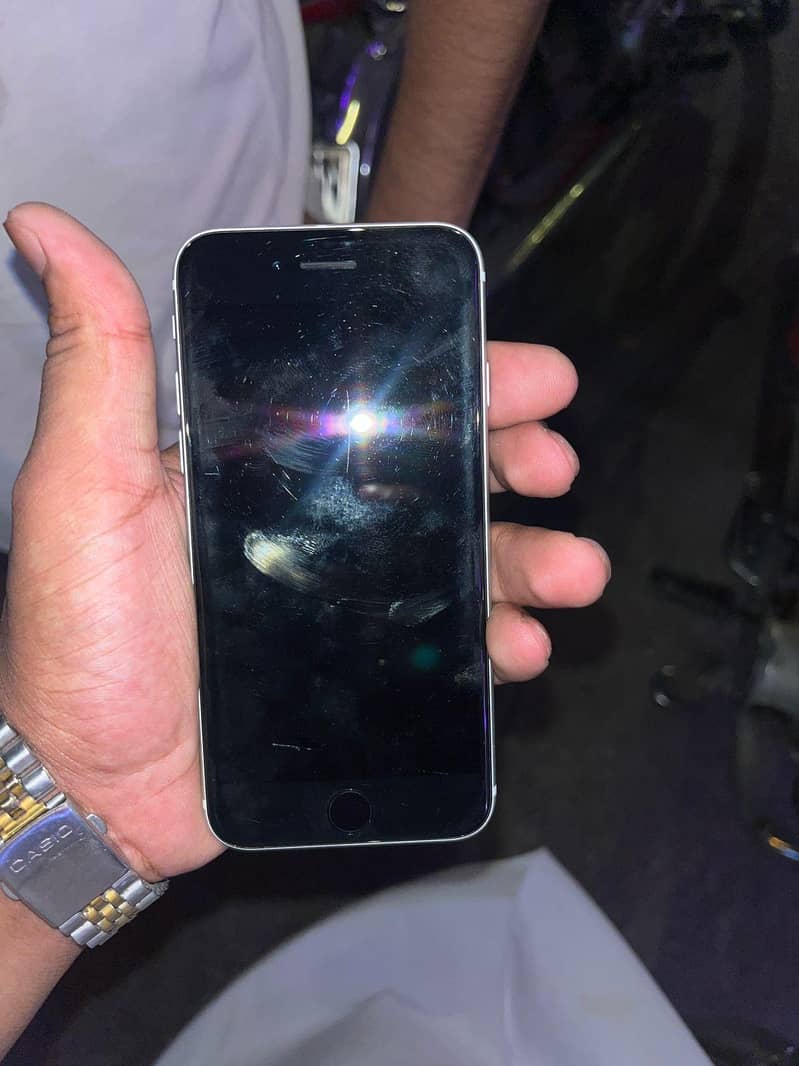 Apple iPhone SE 1