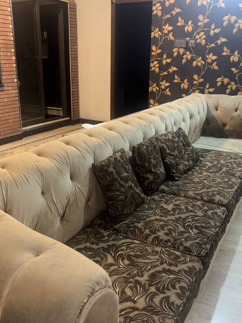 Sofa set 0