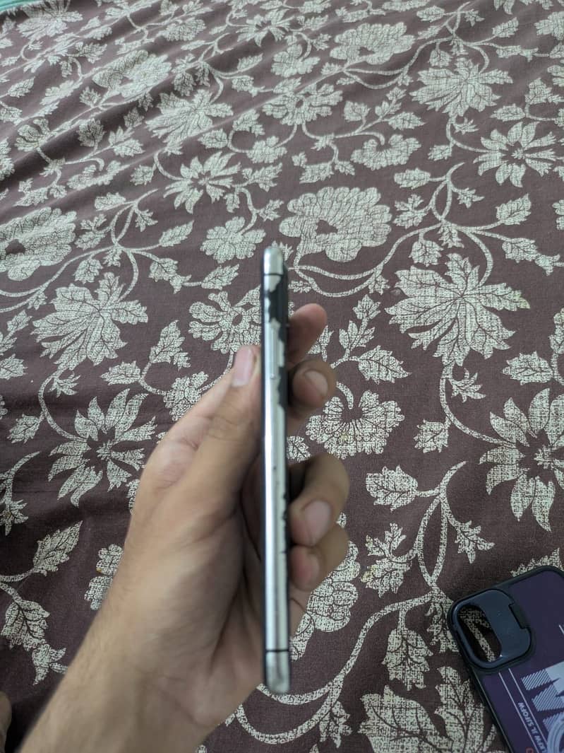 Apple iPhone X 1