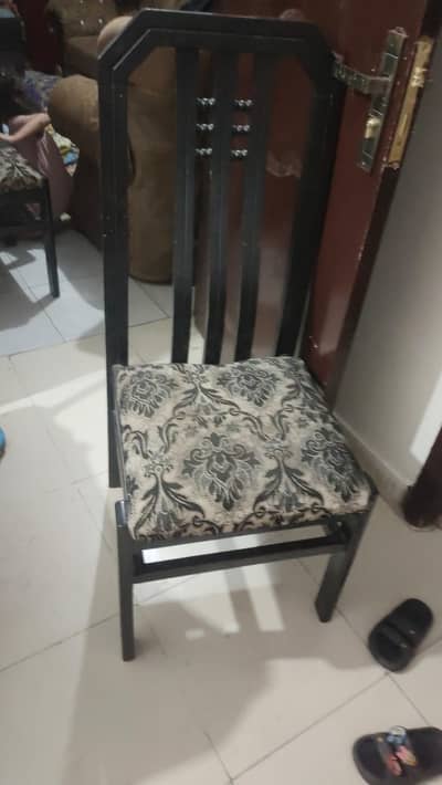urgent sale chinese dinning table