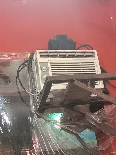 window AC