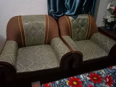 5-Seater Sofa Set (3+1+1) – Good Condition – Well Maintained