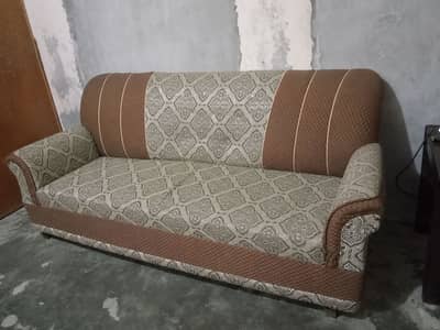 5-Seater Sofa Set (3+1+1) – Good Condition – Well Maintained