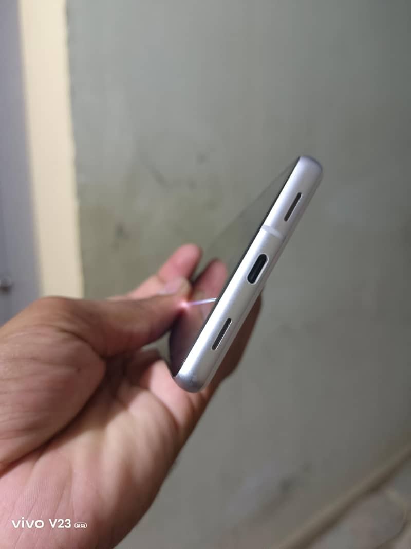 Google Pixel 7a 1