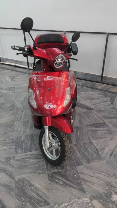 3 wheeler crown scooter