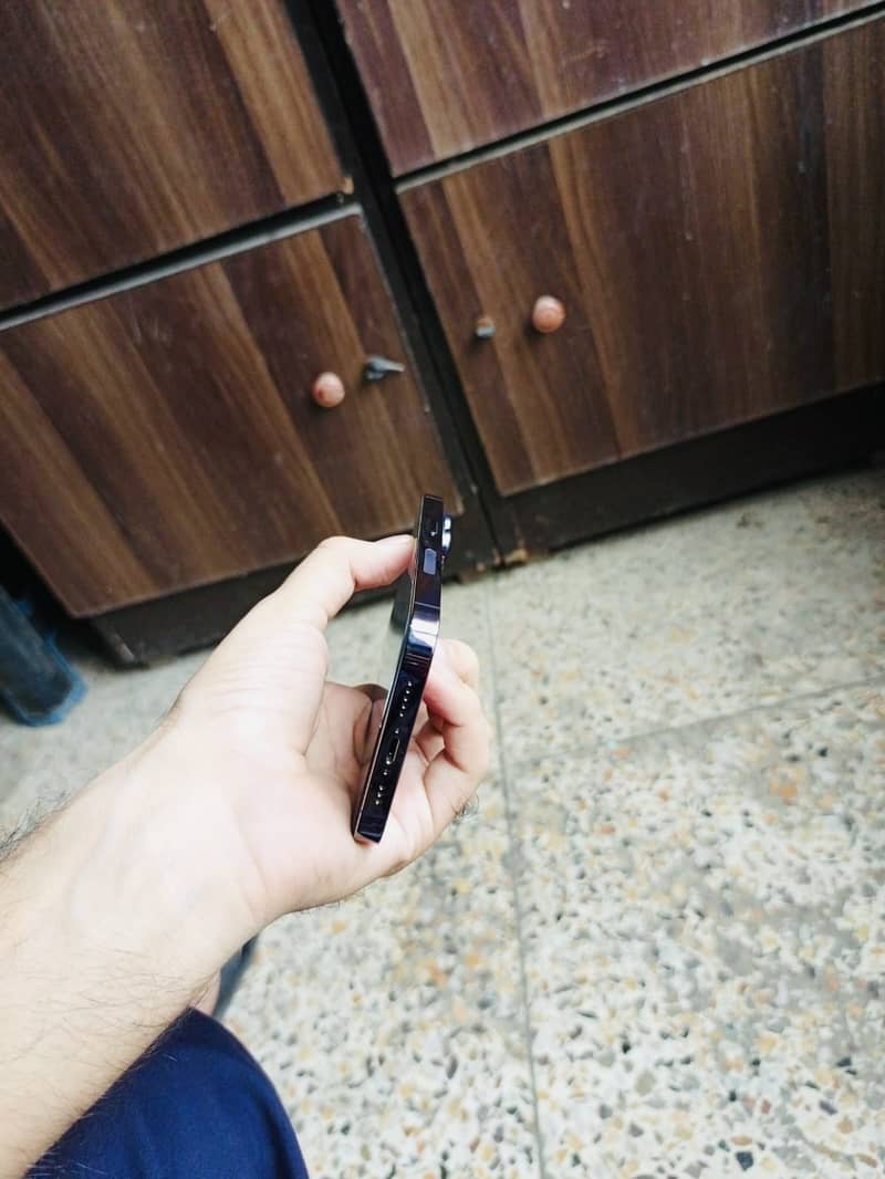 iPhone 14 pro 1