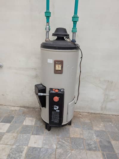 20 galon Welcome Electric and Gas Geyser for sale in good condion