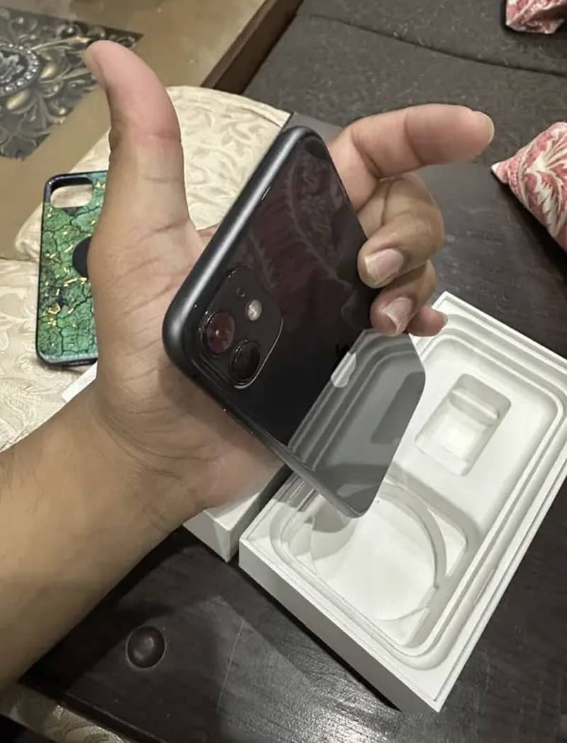 Apple iPhone 11 pta Approved 7